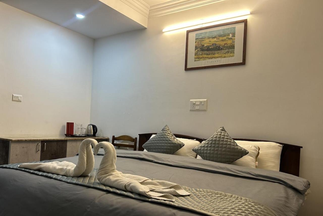 Yahweh Suites Bangalore Eksteriør billede