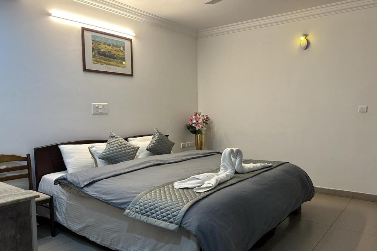Yahweh Suites Bangalore Eksteriør billede